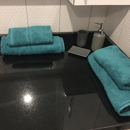Apartment Crown - - Studio Flat *